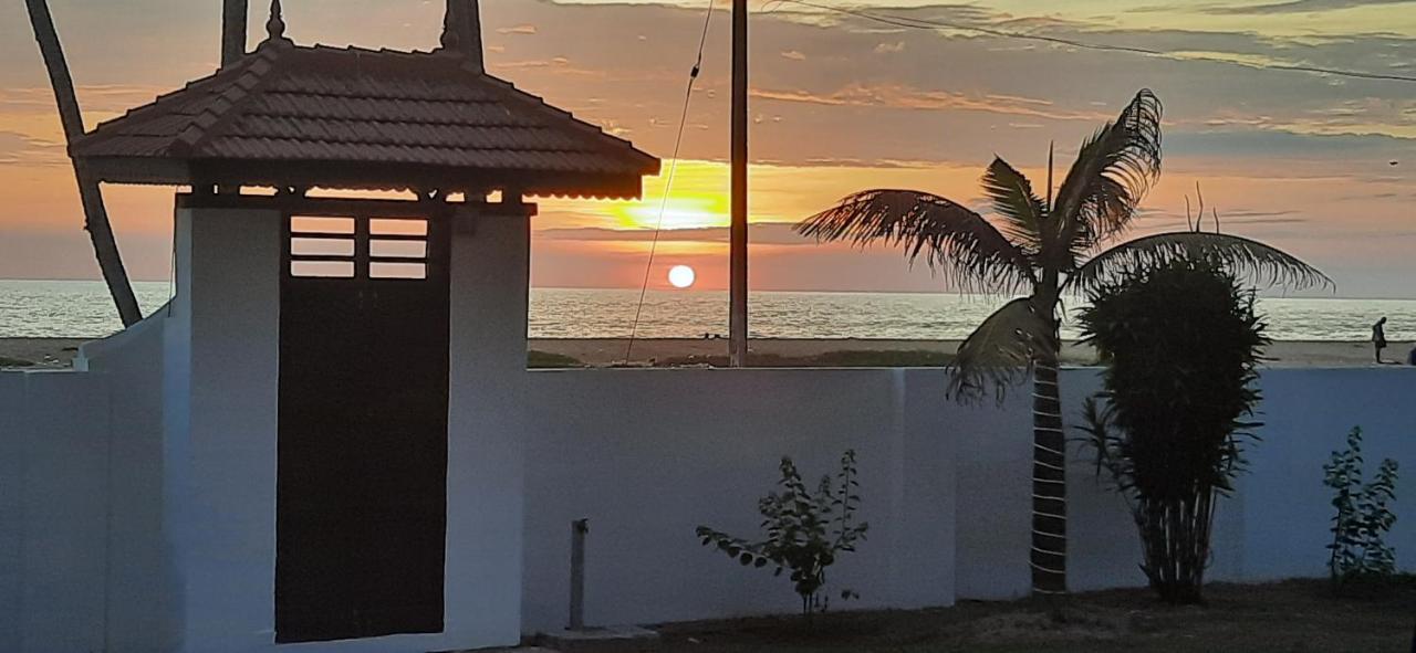 Poovar Sea View Rooms And Boating Family & Couple Only Экстерьер фото