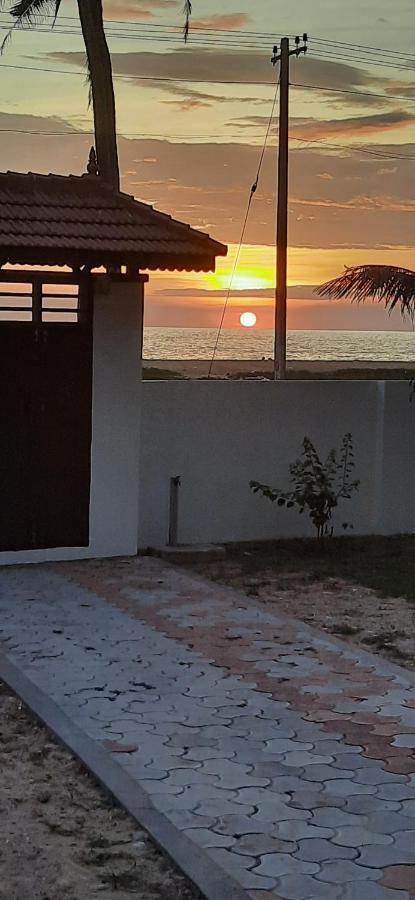 Poovar Sea View Rooms And Boating Family & Couple Only Экстерьер фото